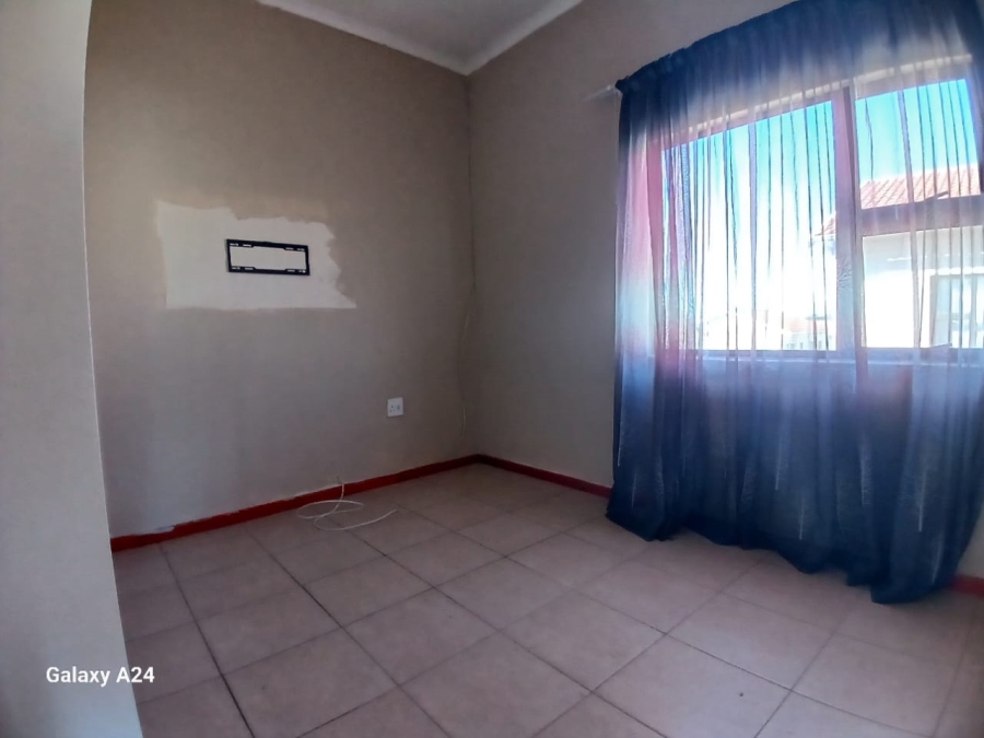 3 Bedroom Property for Sale in Graceland Eastern Cape